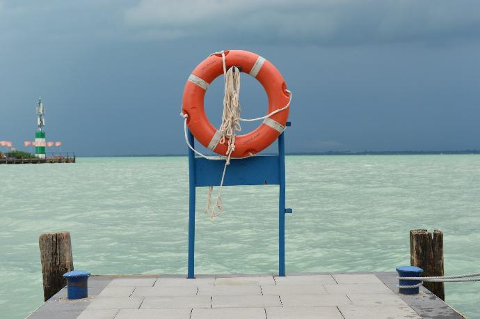 orange life buoy